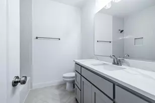 913 Beall St, Denton, TX 76207 - Photo 8