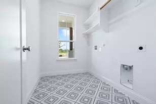 913 Beall St, Denton, TX 76207 - Photo 6