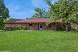1213 Lakeside Dr, Grand Saline, TX 75140 - Photo 1