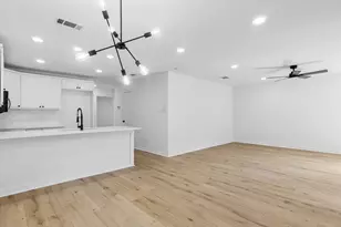 910 Willow Dr, Wills Point, TX 75169 - Photo 2