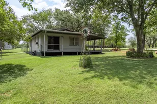 235 Country Dr, Waco, TX 76705 - Photo 2