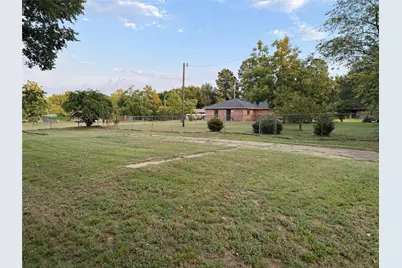 951 Van Zandt, Paris, TX 75460 - Photo 14