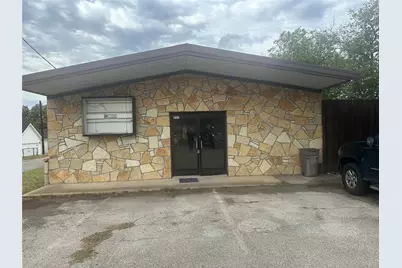 900 N Houston Street, Granbury, TX 76048 - Photo 1