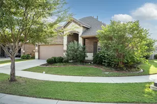 1613 Canary Ln, Argyle, TX 76226 - Photo 2