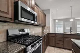 1613 Canary Ln, Argyle, TX 76226 - Photo 10