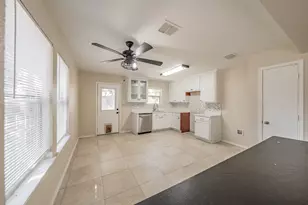 520 King St, Cedar Hill, TX 75104 - Photo 10