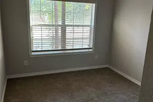 2512 Clubhouse Dr, Denton, TX 76210 - Photo 14