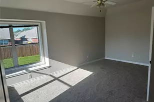 2512 Clubhouse Dr, Denton, TX 76210 - Photo 10