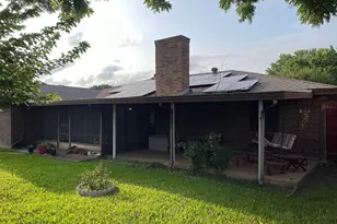 1914 River Bend Rd, Arlington, TX 76014 - Photo 4