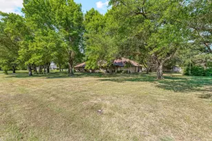 1437 Pecan Hill Rd, Stephenville, TX 76401 - Photo 4