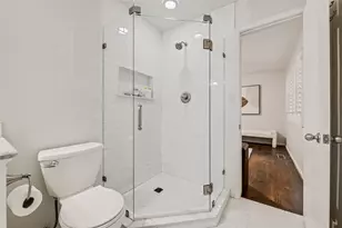 6848 Town N Dr, Dallas, TX 75231 - Photo 18