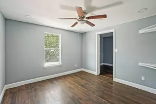 2024 Bourbon St, Dallas, TX 75226 - Photo 16