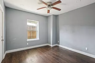 2024 Bourbon St, Dallas, TX 75226 - Photo 12