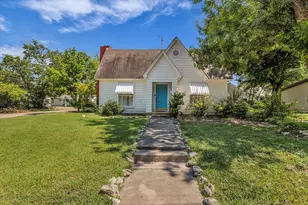 1002 W 3rd St, Clifton, TX 76634 - Photo 1