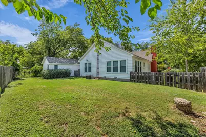 1002 W 3rd Street, Clifton, TX 76634 - Photo 18