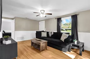 1103 Commerce St W, Honey Grove, TX 75446 - Photo 10