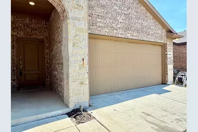 4016 Spur Trail Drive, Denton, TX 76208 - Photo 2