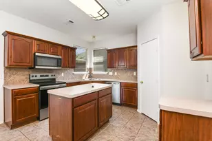 4428 Stepping Stone Dr, Fort Worth, TX 76123 - Photo 4