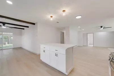 2409 Catalo Lane, Arlington, TX 76010 - Photo 6