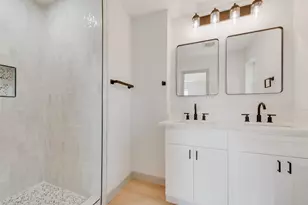 2409 Catalo Ln, Arlington, TX 76010 - Photo 12