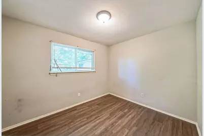 1106 High Point Drive, Arlington, TX 76015 - Photo 8