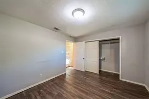 1106 High Point Dr, Arlington, TX 76015 - Photo 14