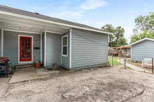 230 W Jerden Ln, Dallas, TX 75208 - Photo 4