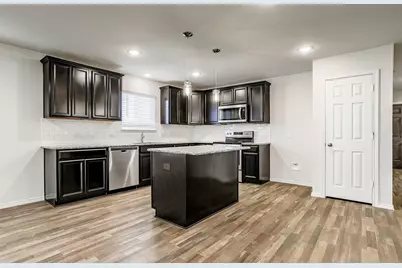 9100 Lookout Point, Fort Worth, TX 76179 - Photo 2