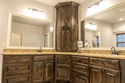 5600 Thoms Court, Fort Worth, TX 76126 - Photo 14