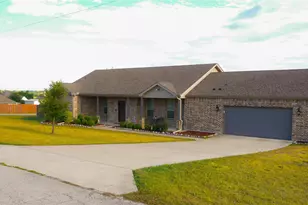 5600 Thoms Ct, Fort Worth, TX 76126 - Photo 2