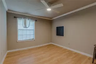 2201 Pebblebrook Ct, Grand Prairie, TX 75050 - Photo 6