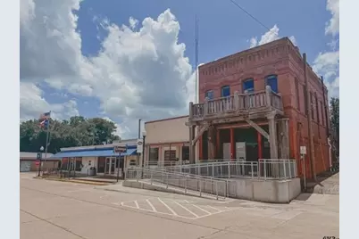 122 E Frank Street, Grand Saline, TX 75140 - Photo 2