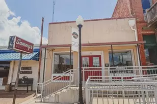 122 E Frank St, Grand Saline, TX 75140 - Photo 1