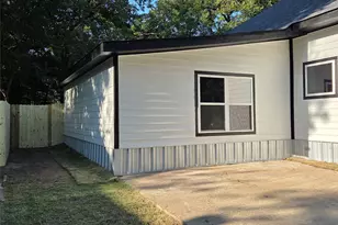 1745 E Cherry, Paris, TX 75460 - Photo 2