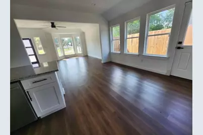 562 Jonelle Street, Dallas, TX 75217 - Photo 14