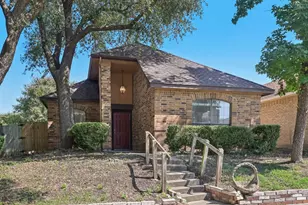 1221 Wheatfield Dr, Mesquite, TX 75149 - Photo 1