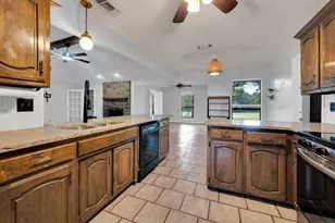 3470 Oak Tree Ln, Midlothian, TX 76065 - Photo 10