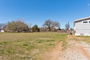 310 Cr 1787, Chico, TX 76431 - Photo 4