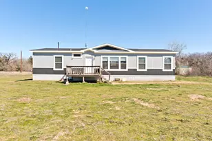 310 Cr 1787, Chico, TX 76431 - Photo 1