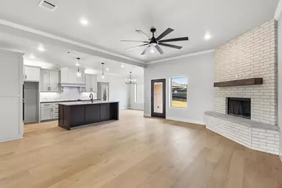 2307 Briarwood, Bridgeport, TX 76426 - Photo 4