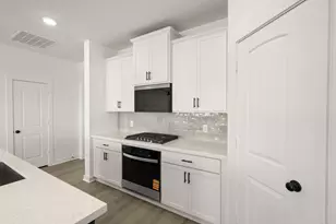 6916 Freight Train, Crowley, TX 76036 - Photo 8