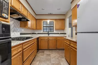 827 Fort Gates, Waco, TX 76708 - Photo 8