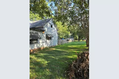 330 W Texas Street, Denison, TX 75020 - Photo 4