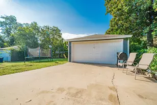 824 Carney Dr, Garland, TX 75041 - Photo 26