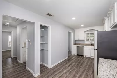 1110 N Ross Avenue, Sherman, TX 75090 - Photo 8