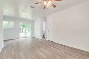 525 Moonlight Dr, Garland, TX 75040 - Photo 1