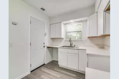 525 Moonlight Drive, Garland, TX 75040 - Photo 12