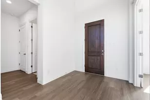 525 Carriage Hl Rd, Midlothian, TX 76065 - Photo 2