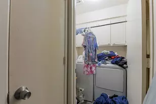 353 N Field St, Burleson, TX 76028 - Photo 12