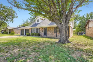 241 Pimlico Way, Saginaw, TX 76179 - Photo 2